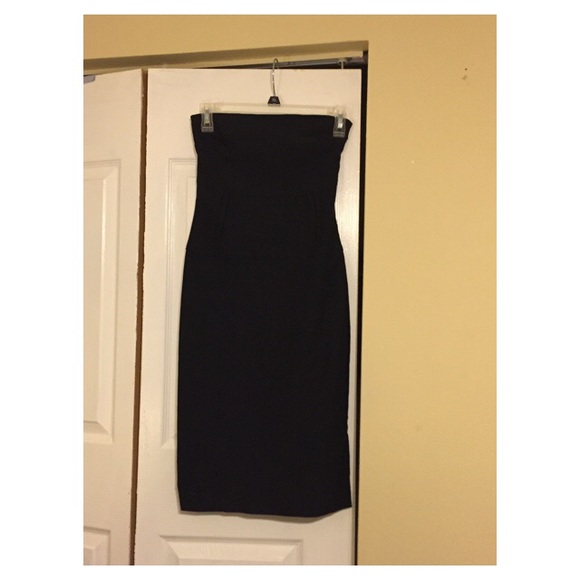Black strapless cocktail dress - Picture 1 of 3